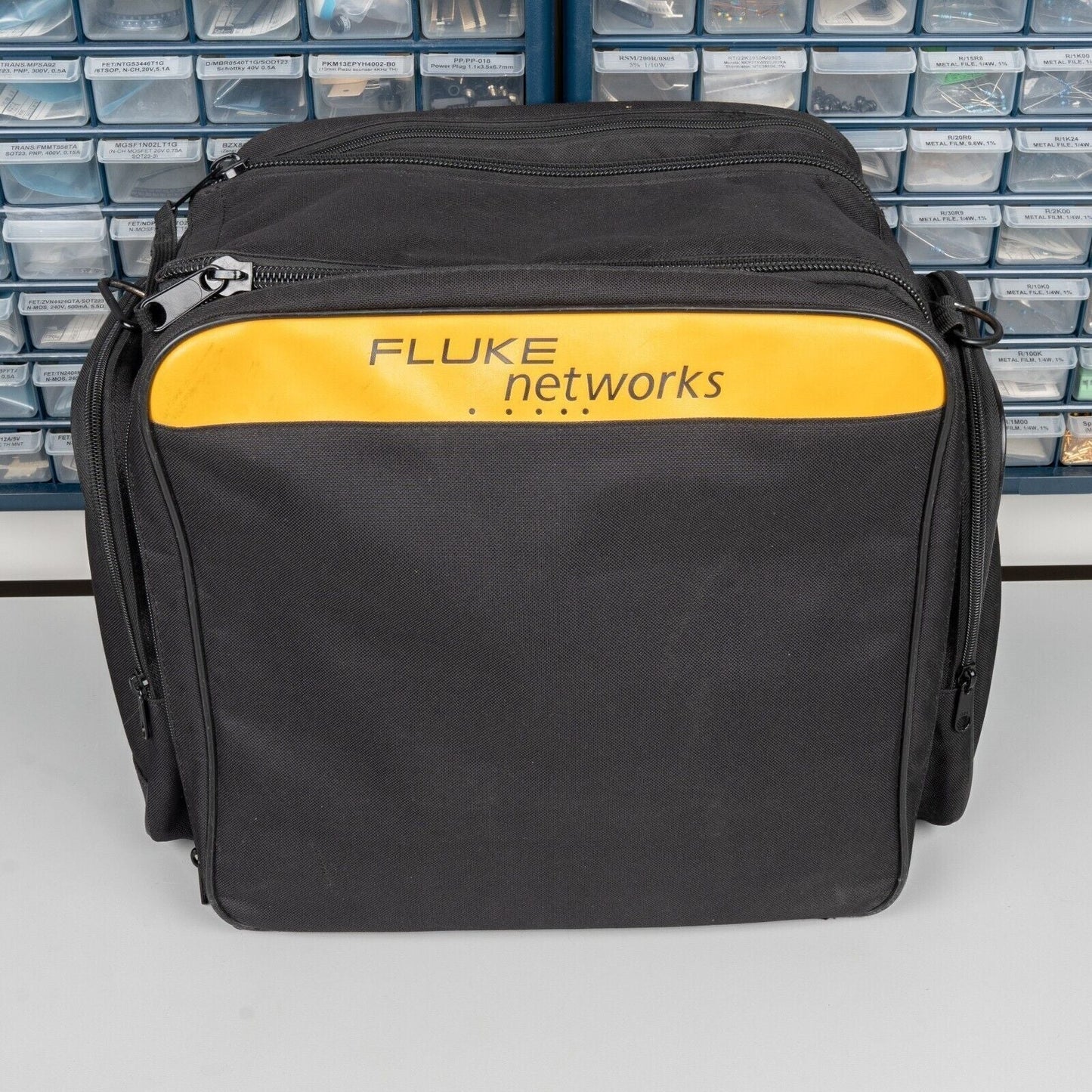 Fluke Versiv 2 DSX2-8000 2Ghz CableAnalyzer Cat8 Cat6a Cable Certifier DSX-8000